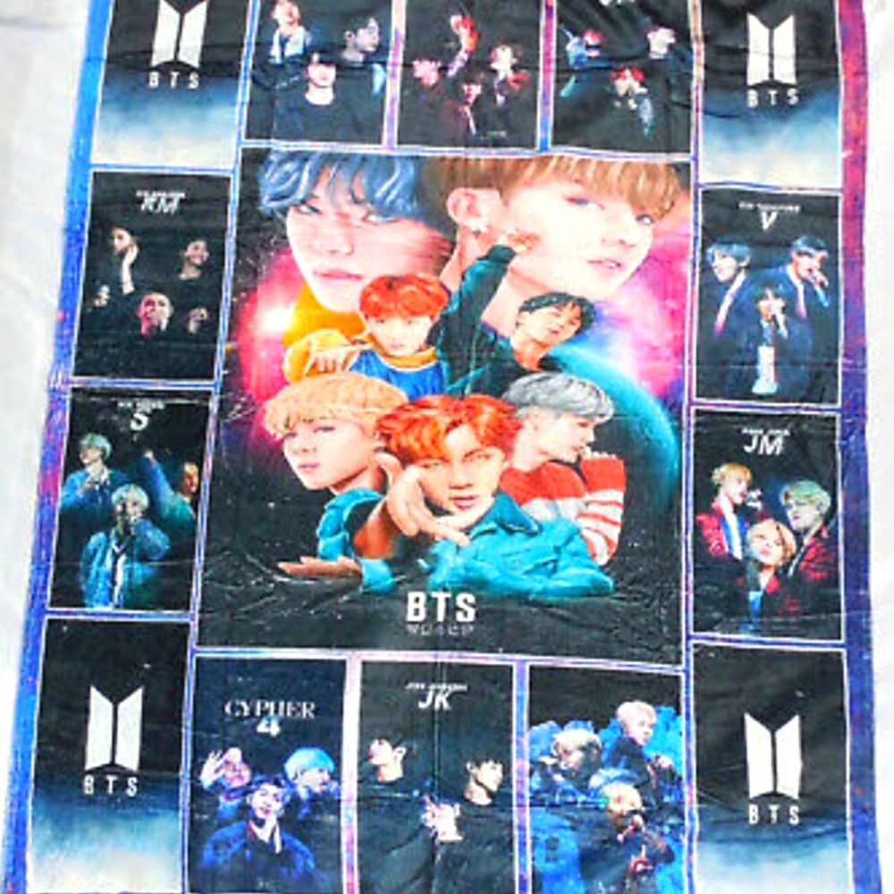 BTS blanket
